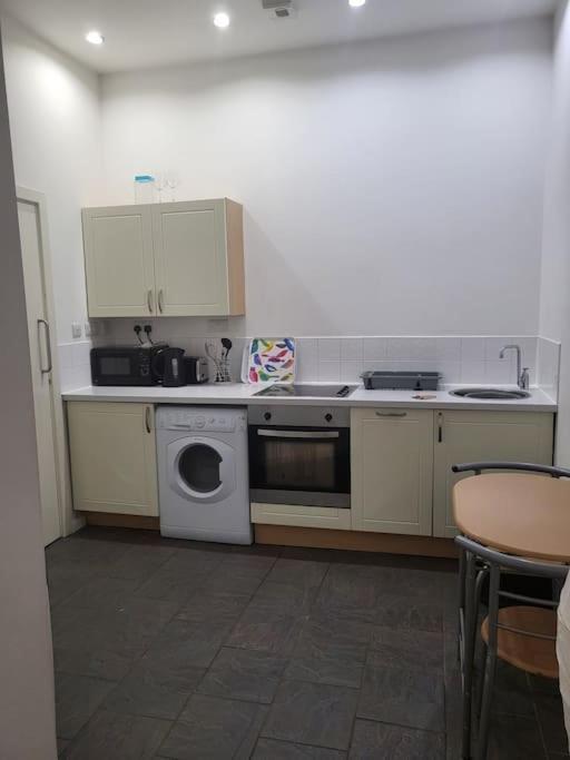 Lovely Spacious Studio Flat In City Centre. Birmingham Kültér fotó